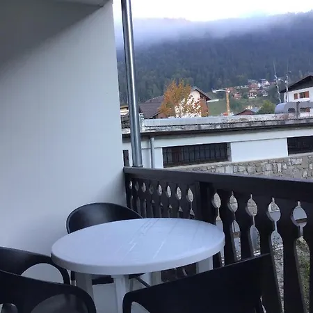 Var50 - 4 Pers Centre Des Carroz Appartement Les Carroz d'Arâches